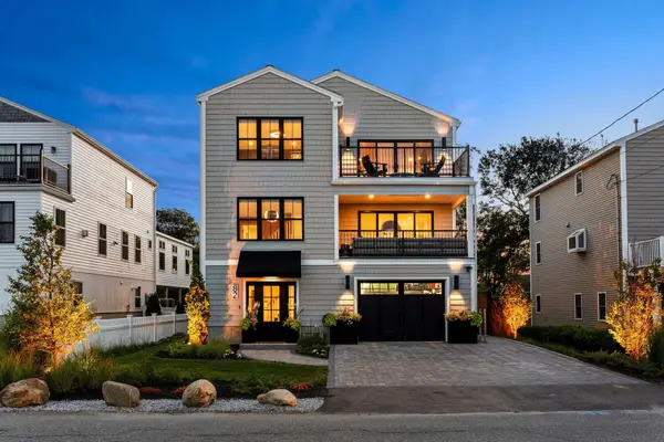 82 Kings Highway, Hampton, NH 03842