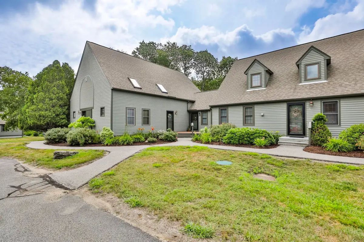 26 Montrose Drive, Stratham, NH 03885 - #1