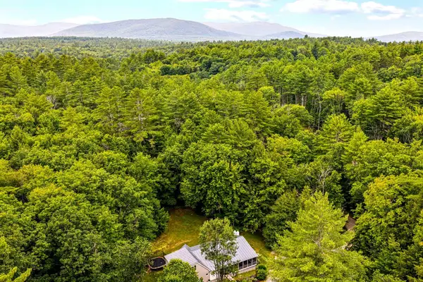 82 Fairgrounds Road, Bradford, NH 03221