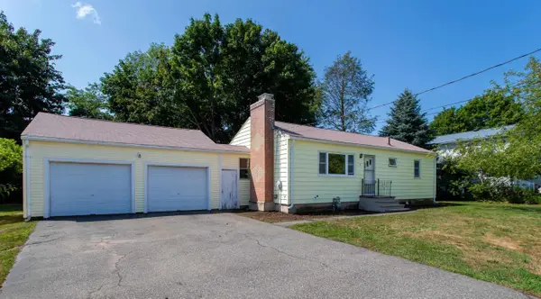 16 Tuck Road, Hampton, NH 03842