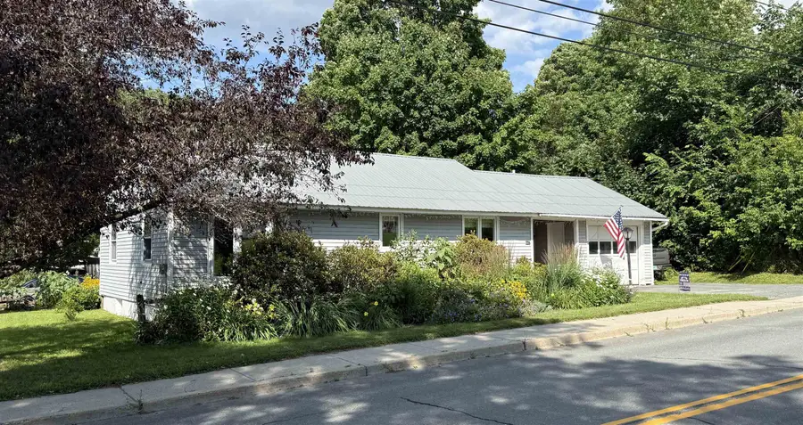447 Concord Avenue, Saint Johnsbury, VT 05819 - #3