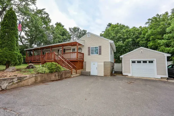 4 Caron Street, Merrimack, NH 03054
