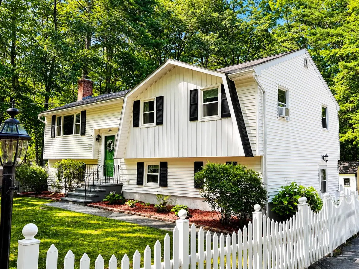 223 Baboosic Lake Road, Merrimack, NH 03054 - #1