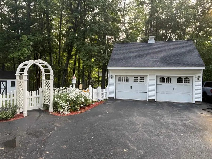 223 Baboosic Lake Road, Merrimack, NH 03054 - #2