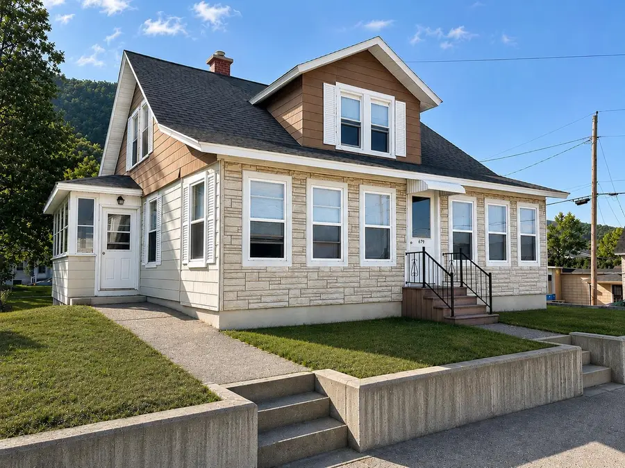 679 Third Avenue, Berlin, NH 03570 - #2