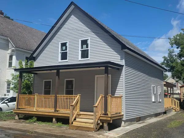 7 Underhill Avenue, Rockingham, VT 05101