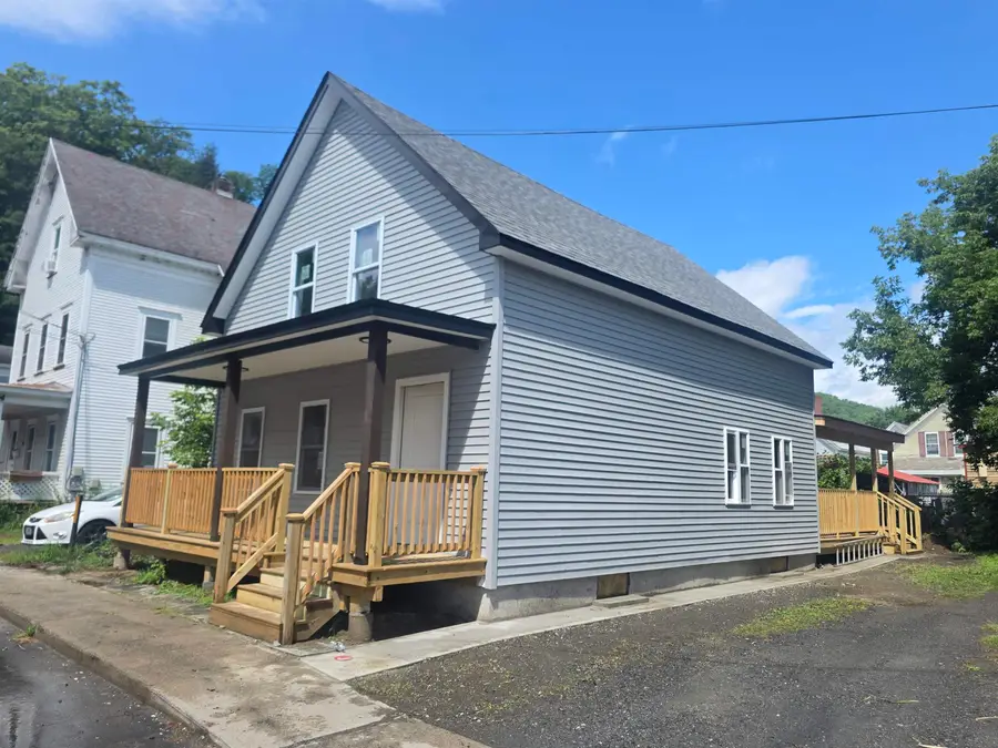 7 Underhill Avenue, Rockingham, VT 05101 - #2