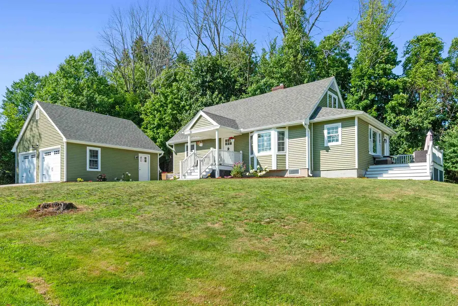 25 Old Lakeview Terrace, Wolfeboro, NH 03894 - #2