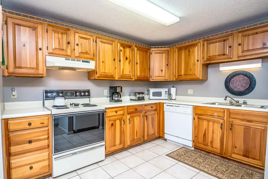 9A Seasons At Attitash Road, Bartlett, NH 03812 - #2