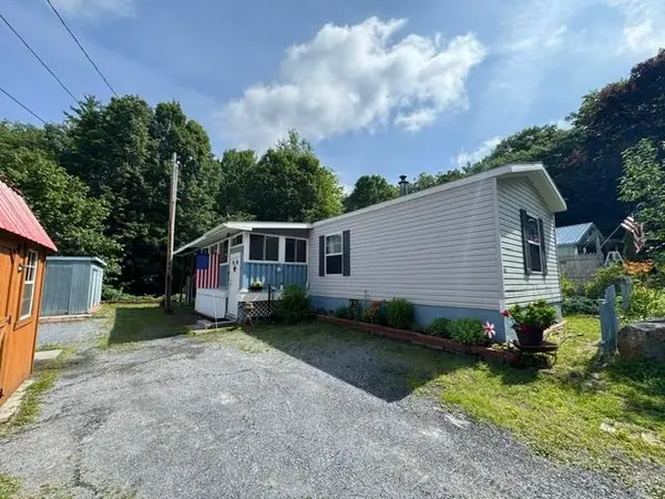 60 Tori Lane, Bennington, VT 05201