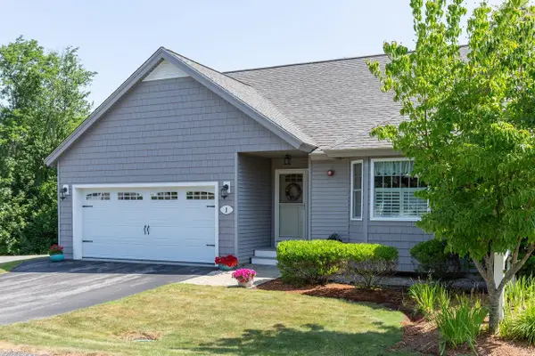 1 Guernsey Drive, Atkinson, NH 03811