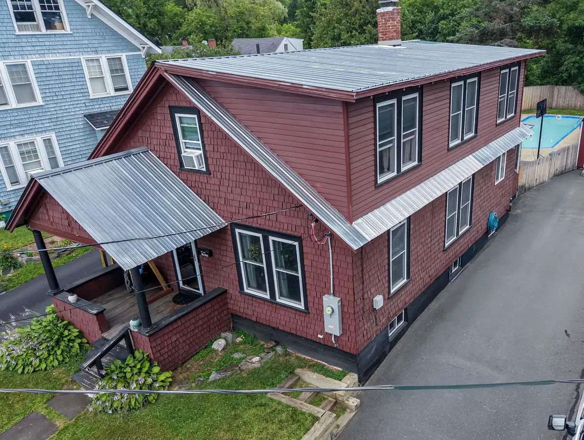 340 Pleasant Street, Saint Johnsbury, VT 05819 - #1