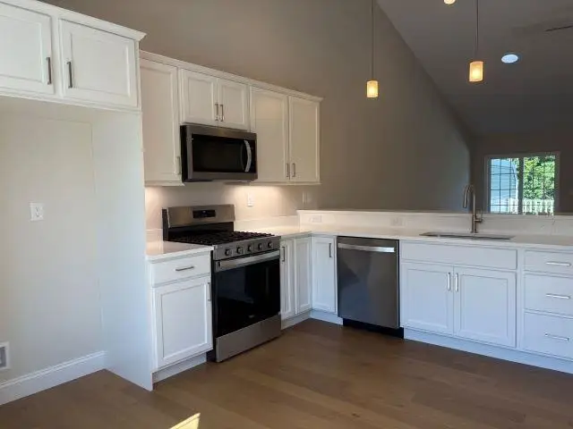 60B Sunset Ridge Road, Epping, NH 03042 - #3