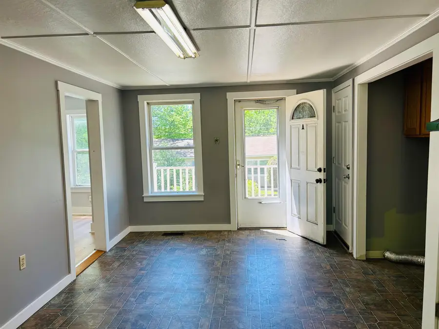 65 Mechanic Street, Winchester, NH 03470 - #2