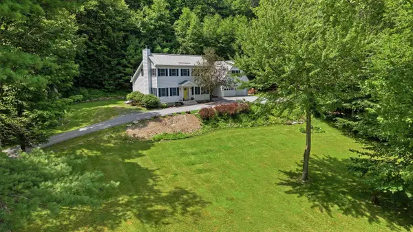 386 Farm Road, Arlington, VT 05250