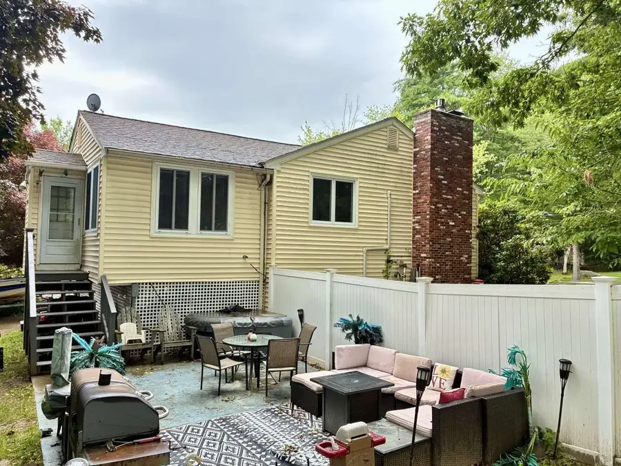 421 Pleasant Street, Laconia, NH 03246 - #2