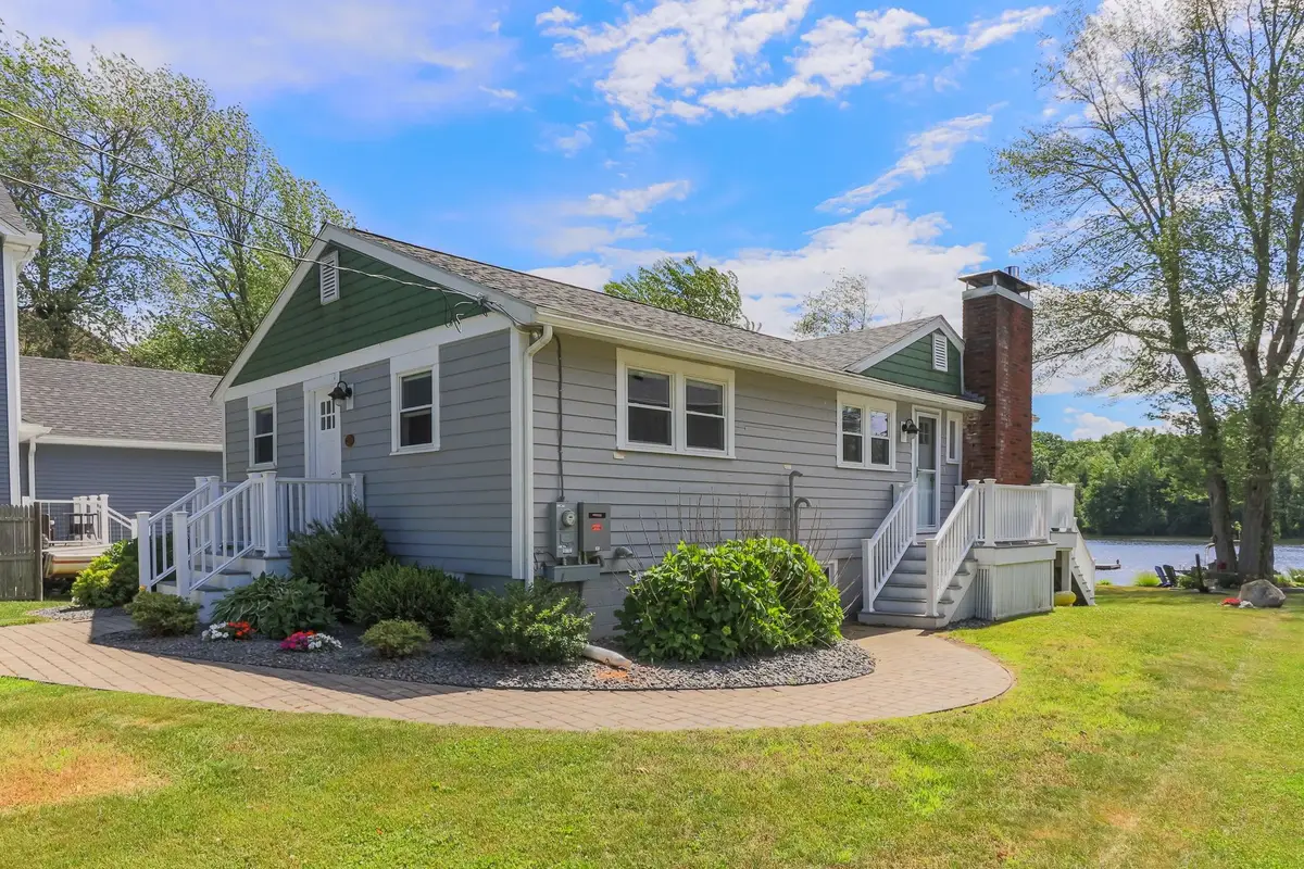 23 Escumbuit Road, Derry, NH 03038 - #1