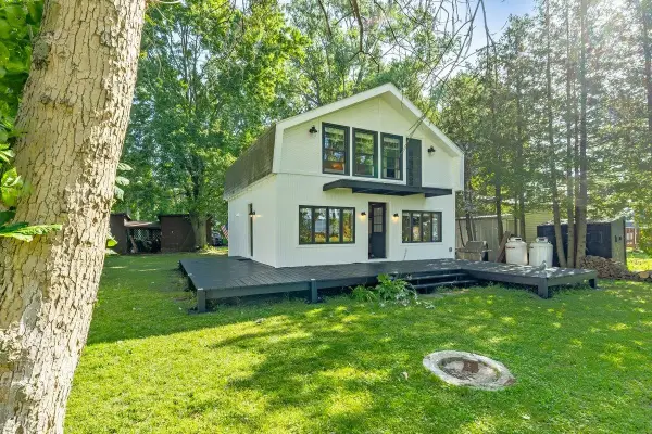81 Mud Point South, Alburgh, VT 05440