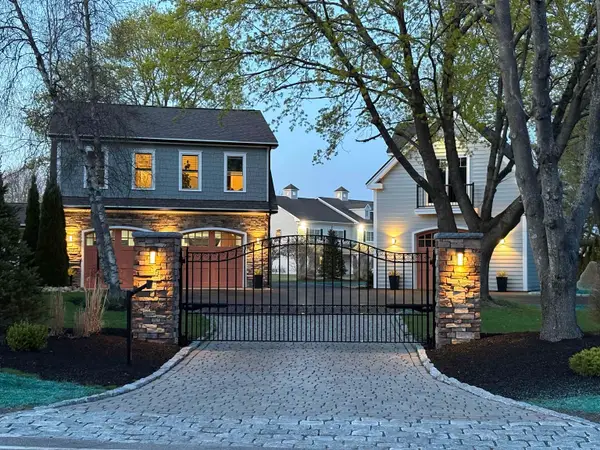 11 Post Road, North Hampton, NH 03862