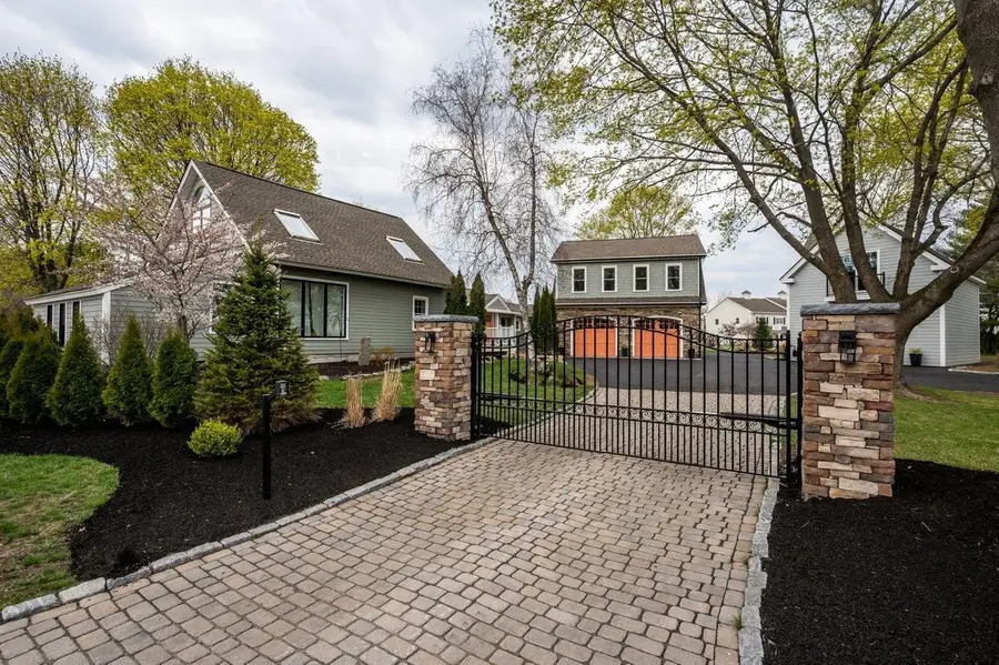 11 Post Road, North Hampton, NH 03862 - #3
