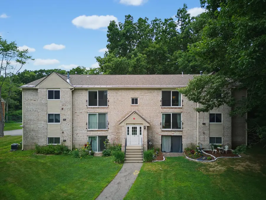 5 Brookside Drive #9, Exeter, NH 03833 - #2
