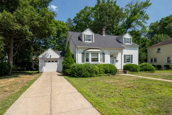 831 Maple Street, Manchester, NH 03104