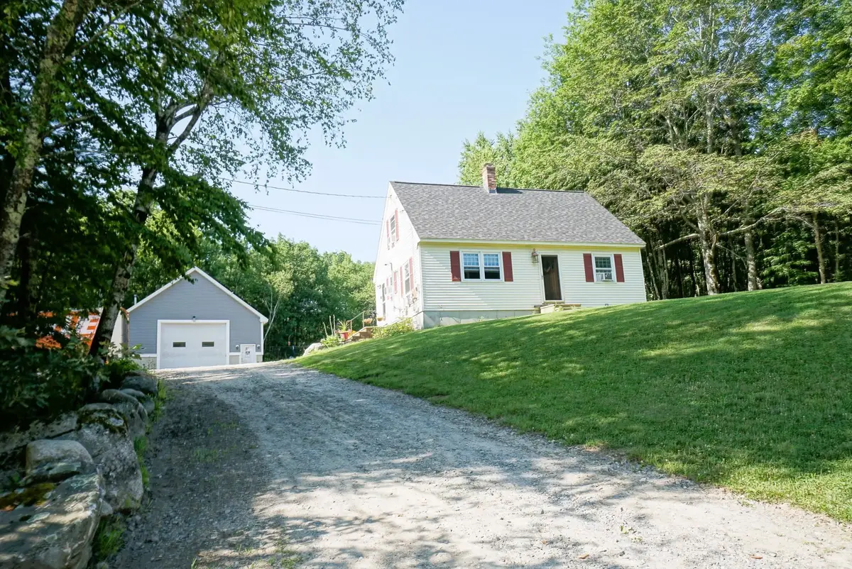90 Green Road, Raymond, NH 03077 - #1