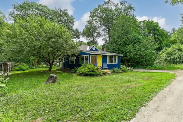 300 Spruce Street, Newport City, VT 05855