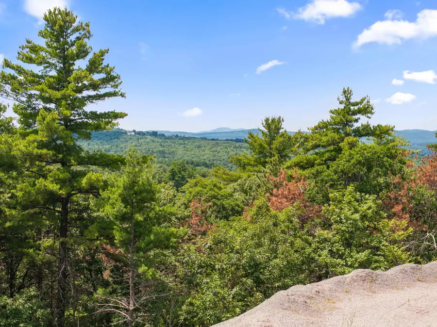 40 Foxglove Road, Gilford, NH 03249 - #2