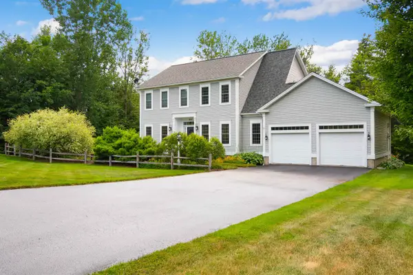 900 Ledgewood Drive, Williston, VT 05495