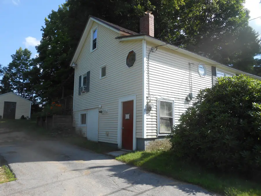 19 Queen Street, Boscawen, NH 03303 - #2