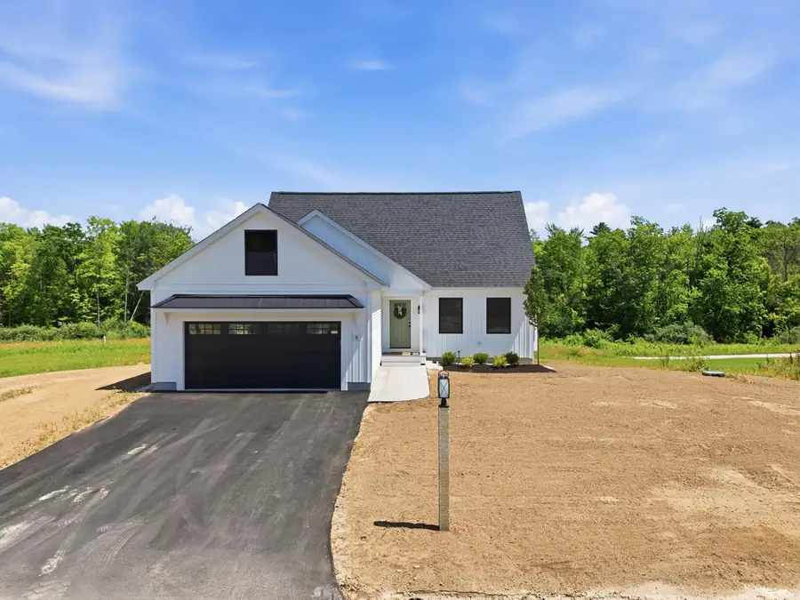 8 Robin Way #7, Chester, NH 03036 - #2