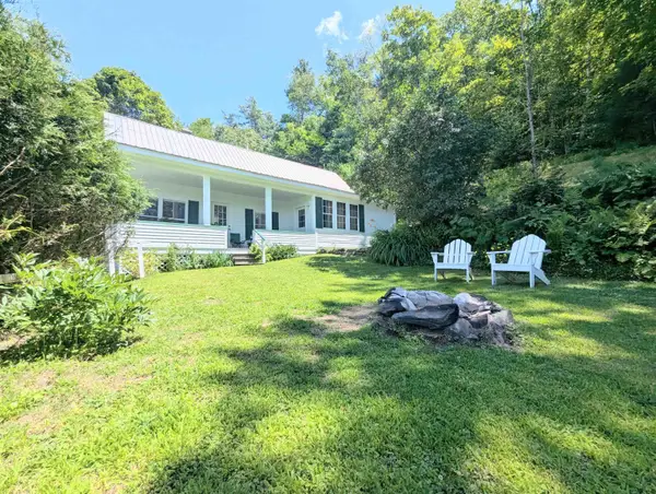60 James Street, St. Johnsbury, VT 05819