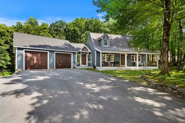 59 Cinnamon Drive, Goffstown, NH 03045