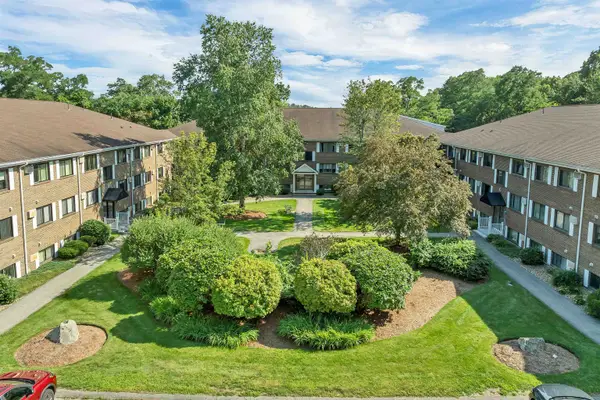 45 Macy Street #207B, Amesbury, MA 01913