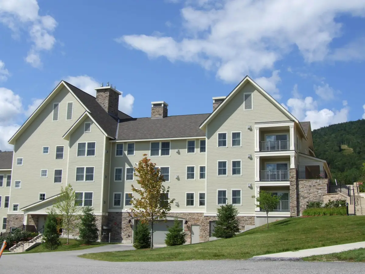 710/712 Qtr. I V  Adams House, Ludlow, VT 05149 - #1