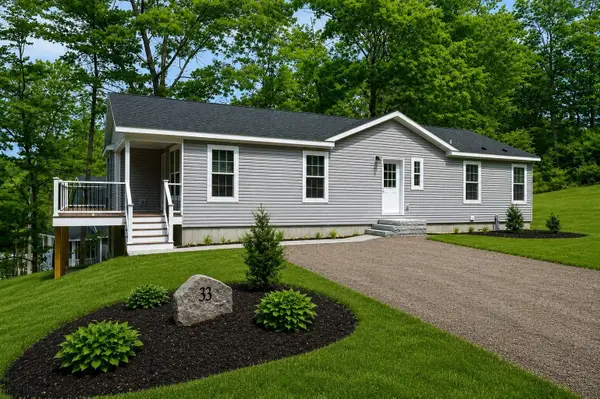 33 Terry Road, Wakefield, NH 03830-9998