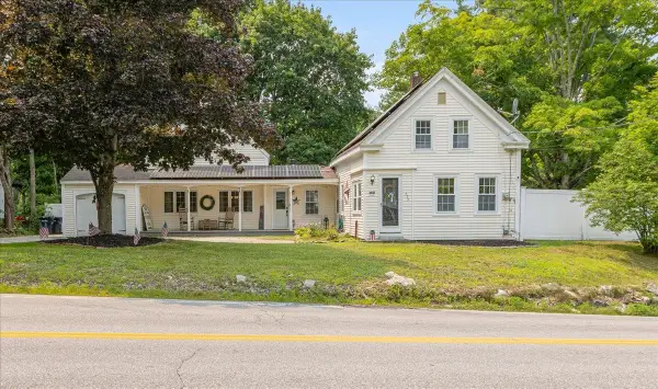 273 Main Street, Danville, NH 03819