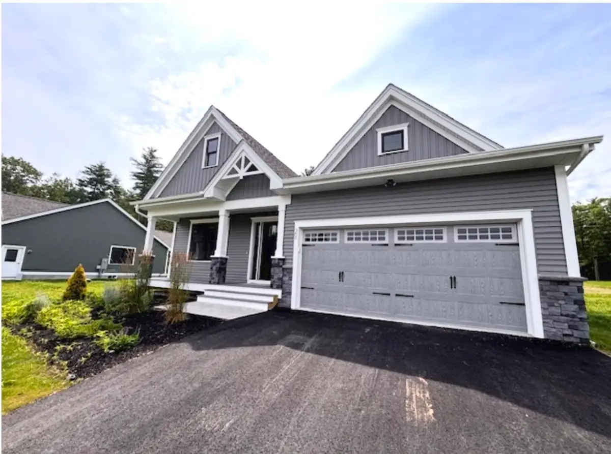 44 Edgewater Drive, Brentwood, NH 03833 - #1