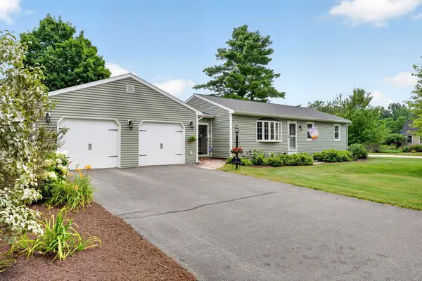 8 Hampton Street, Concord, NH 03301