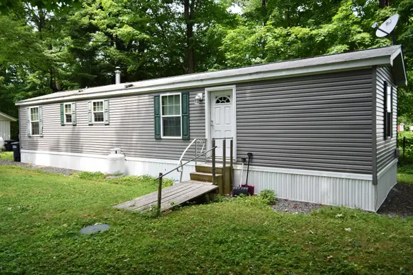 83 Hermit Thrush Lane #16, Bristol, VT 05443