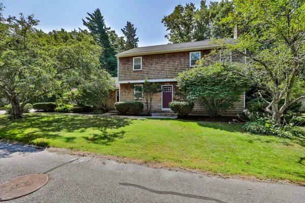 375 N Bend Drive, Manchester, NH 03104