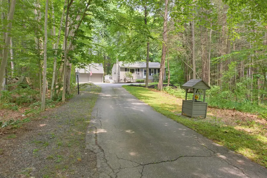 41 John Street, Raymond, NH 03077 - #3