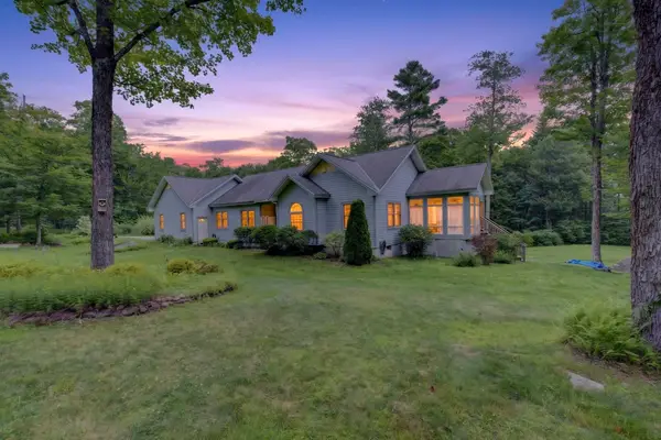 141 Tarbox Road, Stoddard, NH 03464