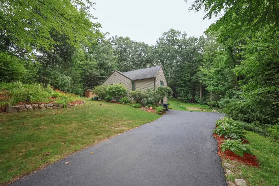 60 Hawke Lane, Danville, NH 03819 - #2