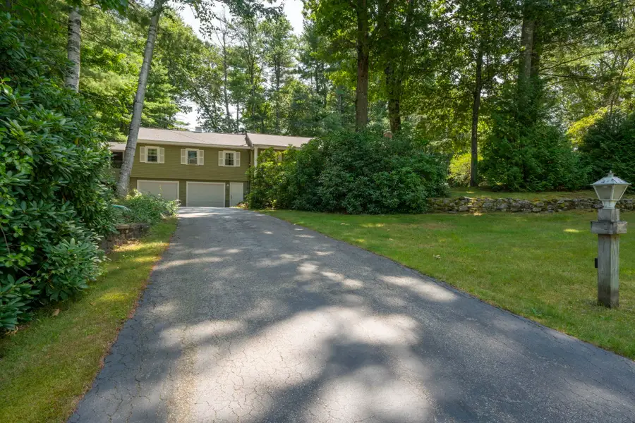 8 Hampshire Lane, Londonderry, NH 03058 - #2