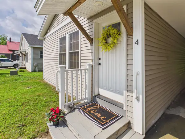 4 Cherry Tree Lane, Swanzey, NH 03446