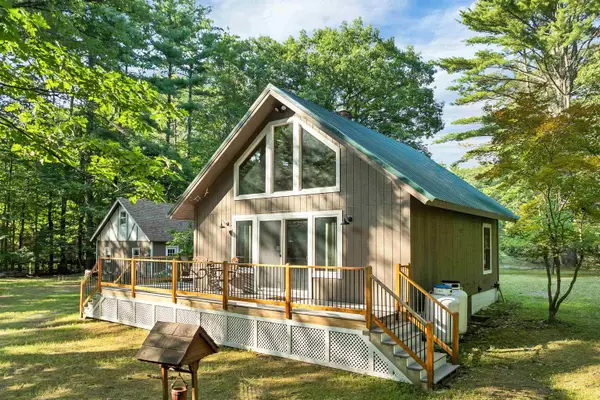 93 Long Point Road, Moultonborough, NH 03254