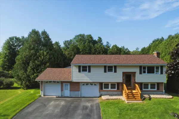 162 Stirrup Circle, Williston, VT 05495