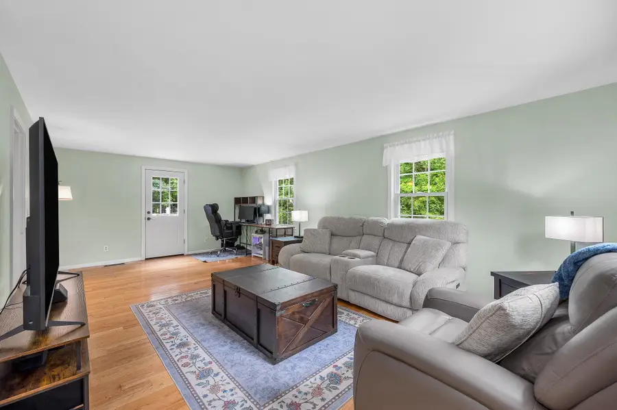 16 Cindy Avenue, Salem, NH 03079 - #3